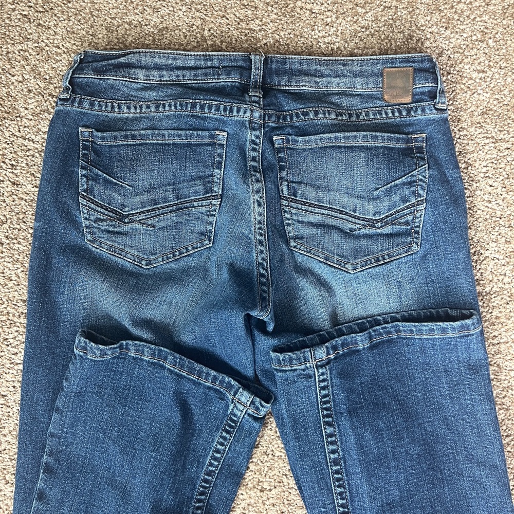 BKE women’s jeans Stella slim-fit low rise bootcut 29 x 31 1/2